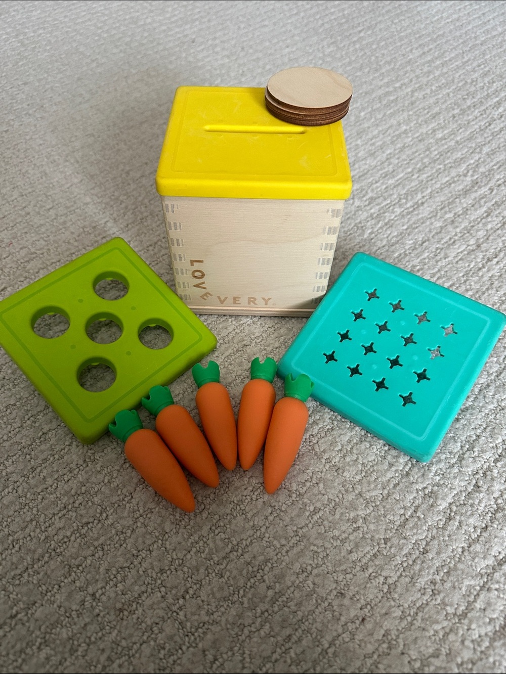 Lovevery Posting Box Set - The Helper Playkit (25-27 months)